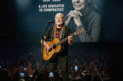 A single empty chair stopped 30,000 hearts cold. Willie Nelson, 92, honored Jane Goodall with a haunting tribute—a khaki hat, a trembling song, and a silence that spoke louder than words. What made this moment a sacred farewell?
