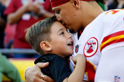 From Gridiron Glory to Heartwarming Whispers: Patrick Mahomes’ Magical Post-Game Pause That Turned a Little Boy’s Dream into an Unforgettable Symphony of Smiles and Shared Secrets – Could This Be the Ultimate Feel-Good Touchdown of the Season?