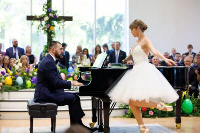 Piano Prince Meets Ballet Queen: Travis Kelce’s Jaw-Dropping Easter Surprise with Taylor Swift Leaves Fans Speechless!