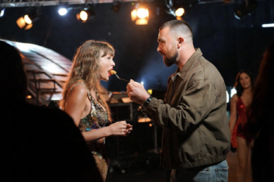 Travis Kelce’s Sweetest Surprise Yet: Feeding His Fiancée Taylor Swift Right Before She Takes the Stage!